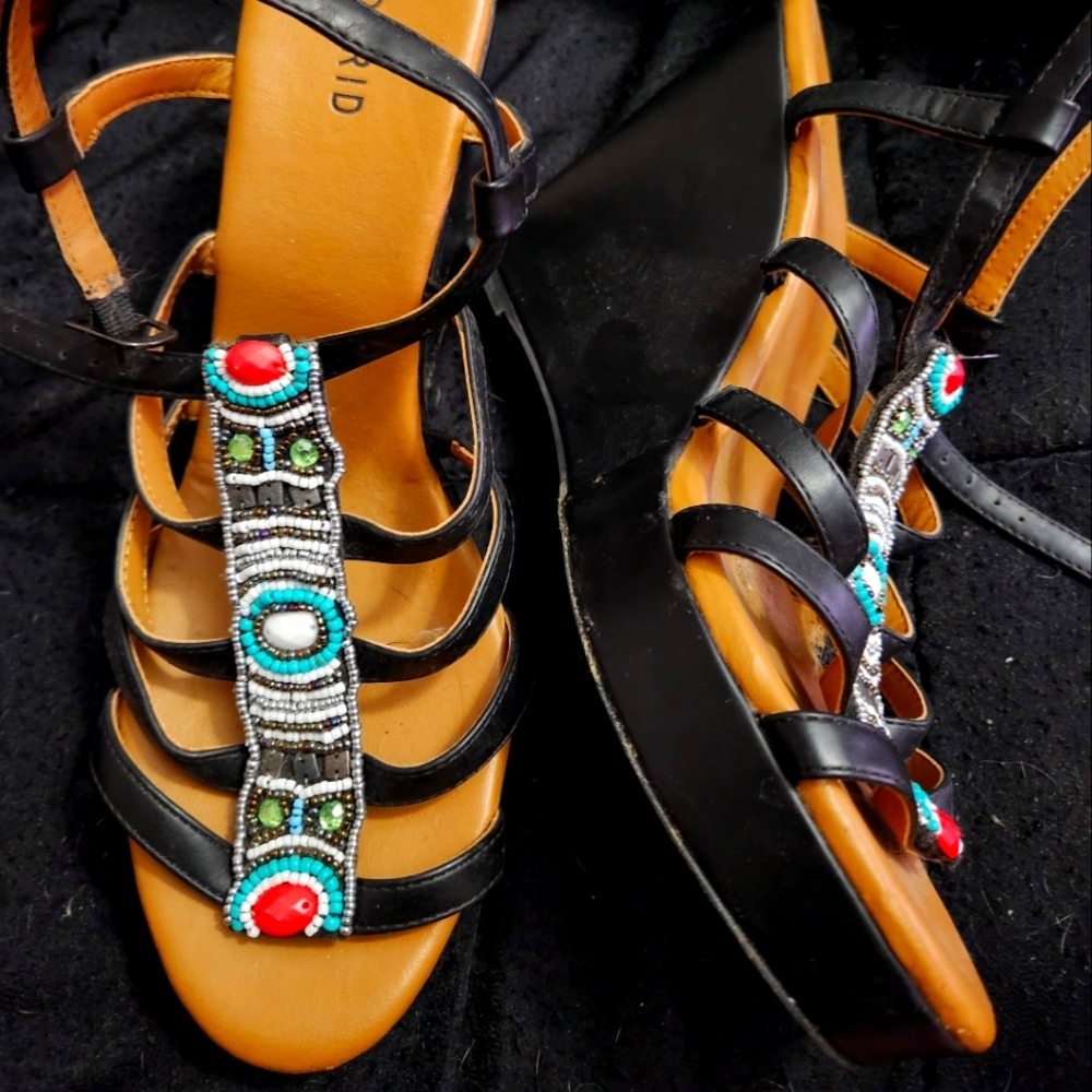 Strappy shoes